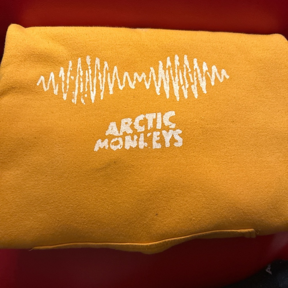 Gildan Yellow Arctic Monkeys Graphic Crewneck